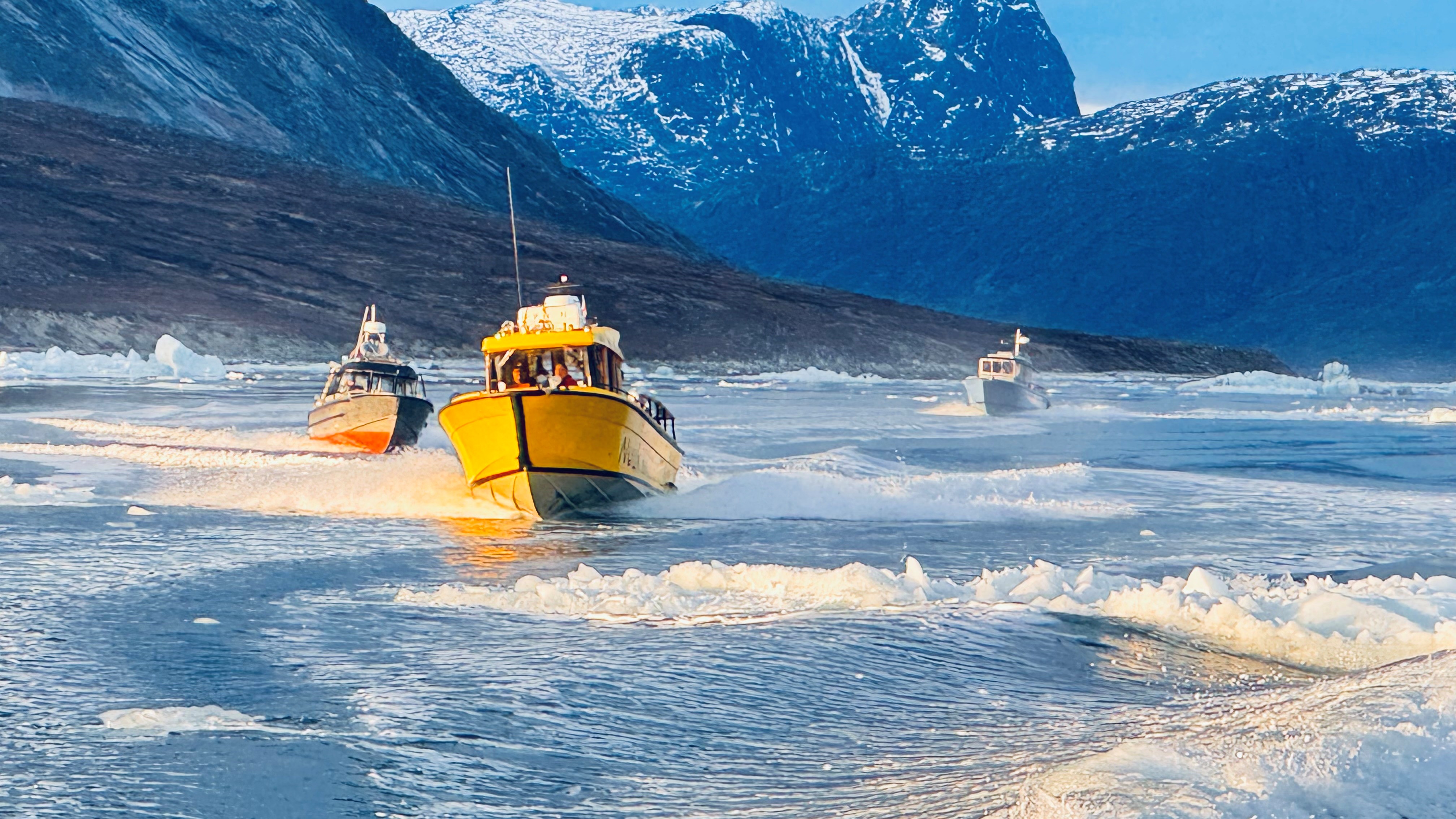 02. Slalom på vej til Kapisilit.jpg